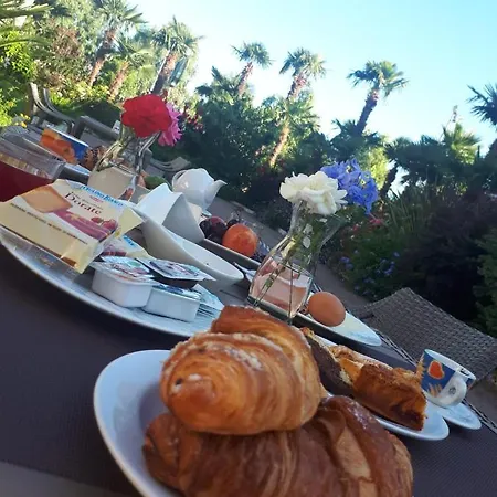 Hotel Ares 3*