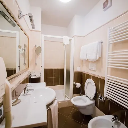 Ares 3* Pontinia