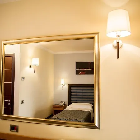 Hotel Ares 3*
