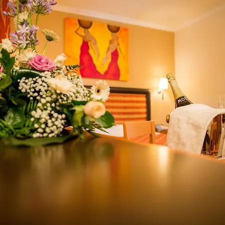 מלון Ares Pontinia