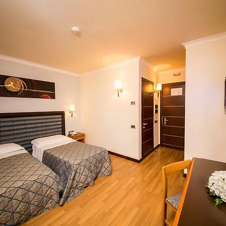 Ares Hotel 3*
