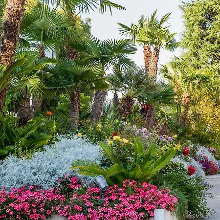 מלון Ares Pontinia