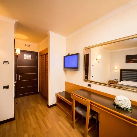 Ares 3* Pontinia