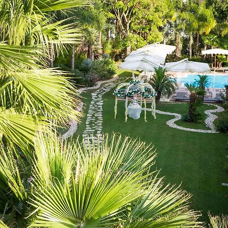 Ares Hotel